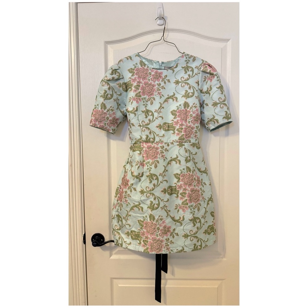 ASOS Short Sleeve Historical
Jacquard Dress - Picture 6 of 16
